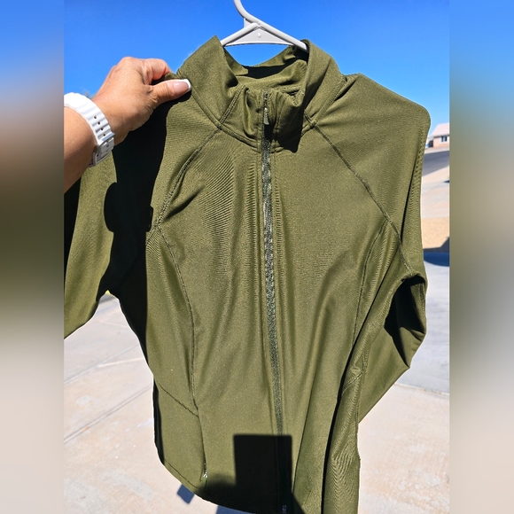 Old Navy Active PowerSoft Full Zip Jackets EUC, size L - Picture 7 of 7